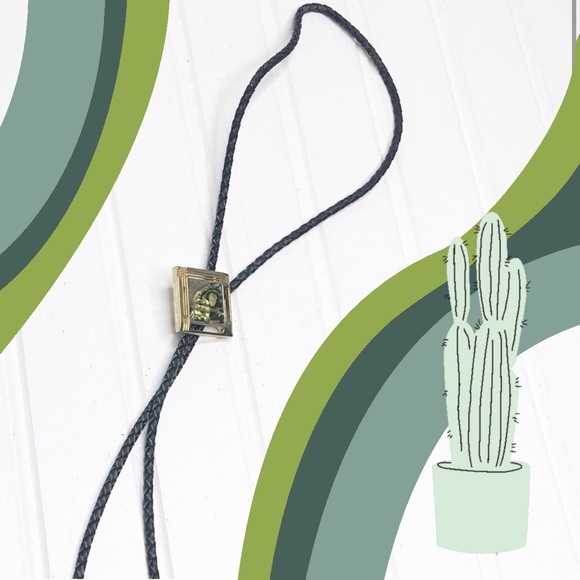 Vintage Stone Western Bolo Tie - Picture 2 of 6